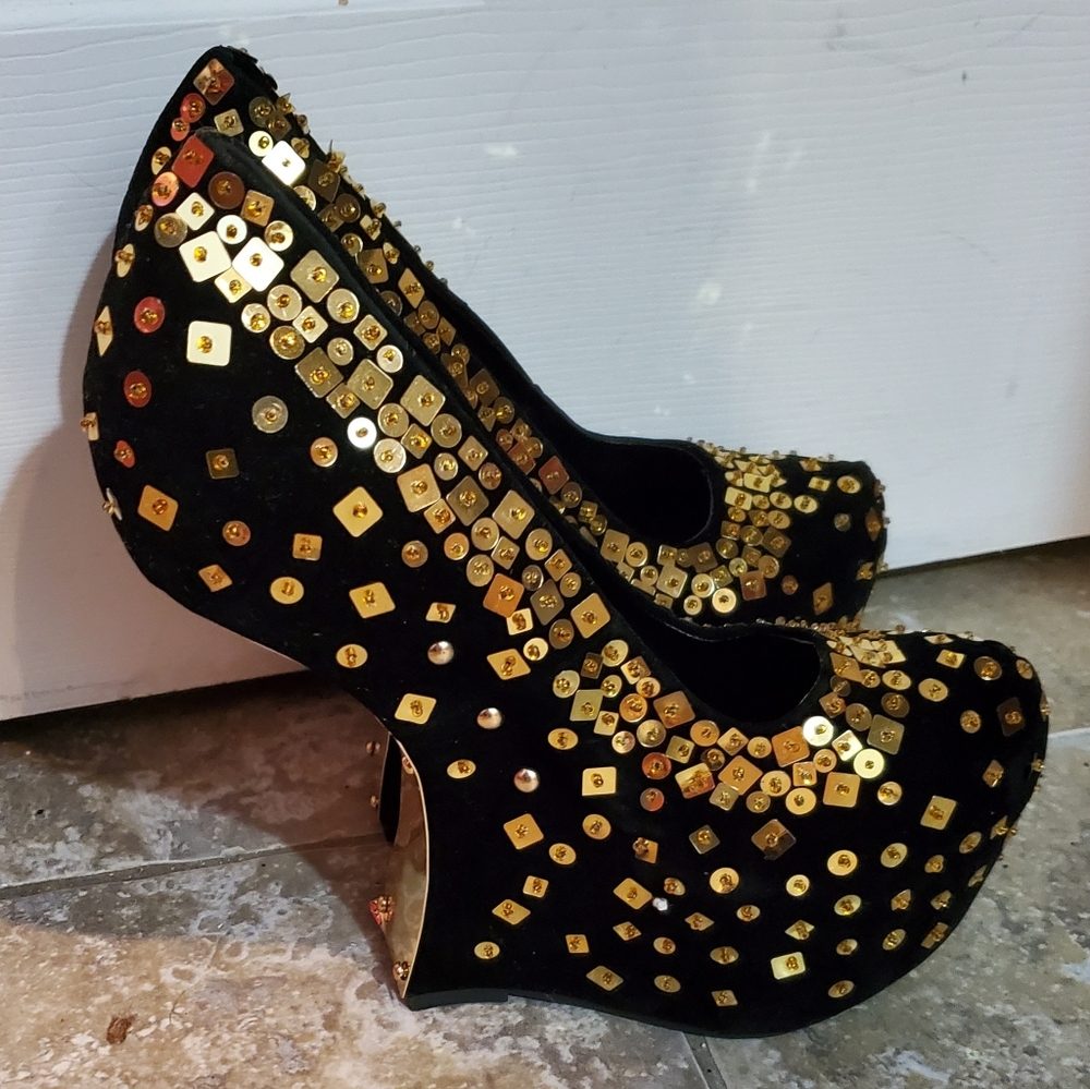 Heels - Picture 3 of 5